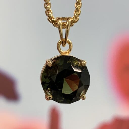 Moldavite pendant (faceted) 14K Gold round cut healing crystal - Image 2